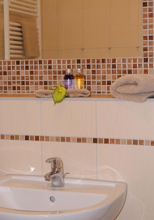 Apartment Romantik Flair Преров Номер фото